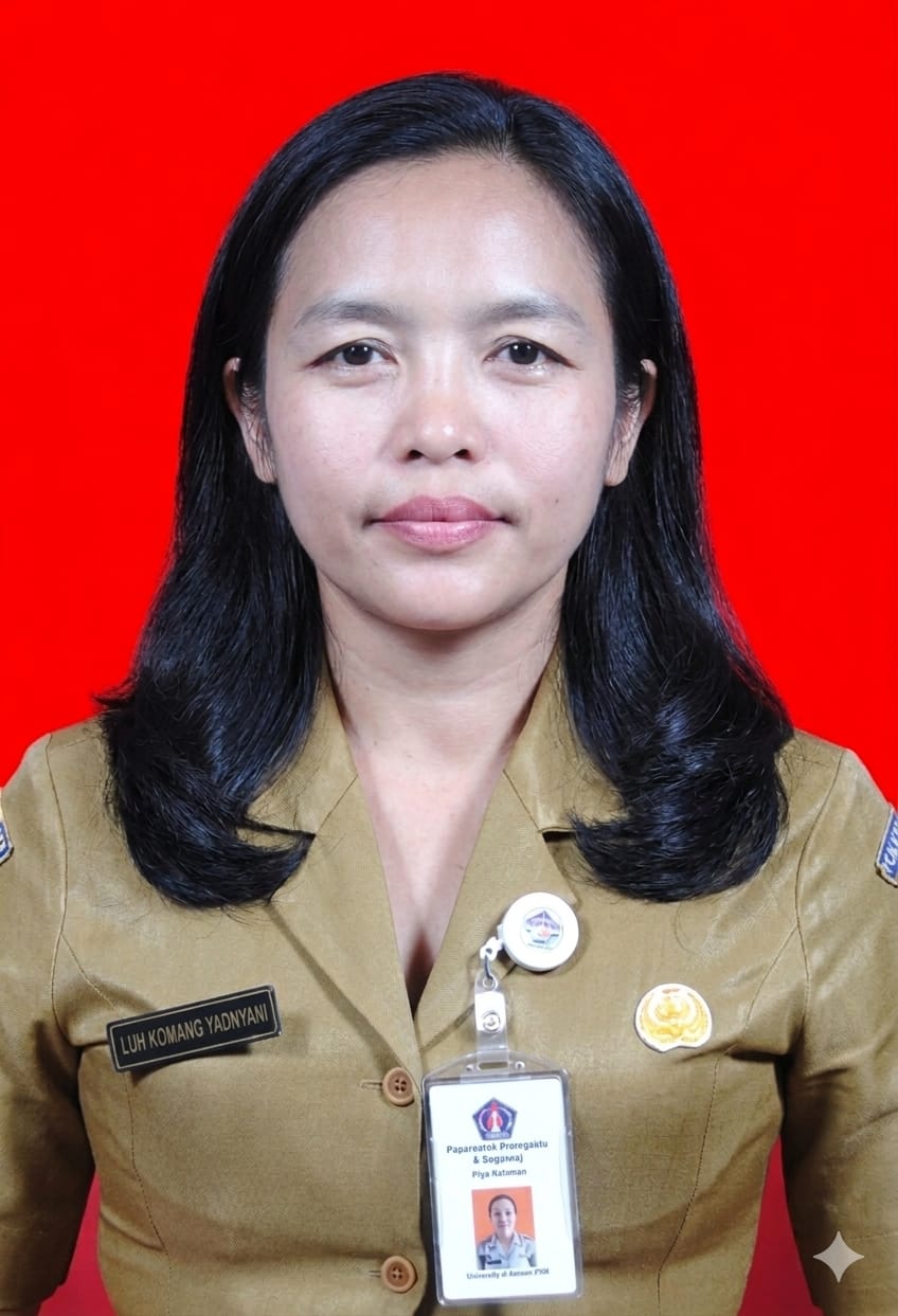 Luh Komang Yadnyani, S.KM