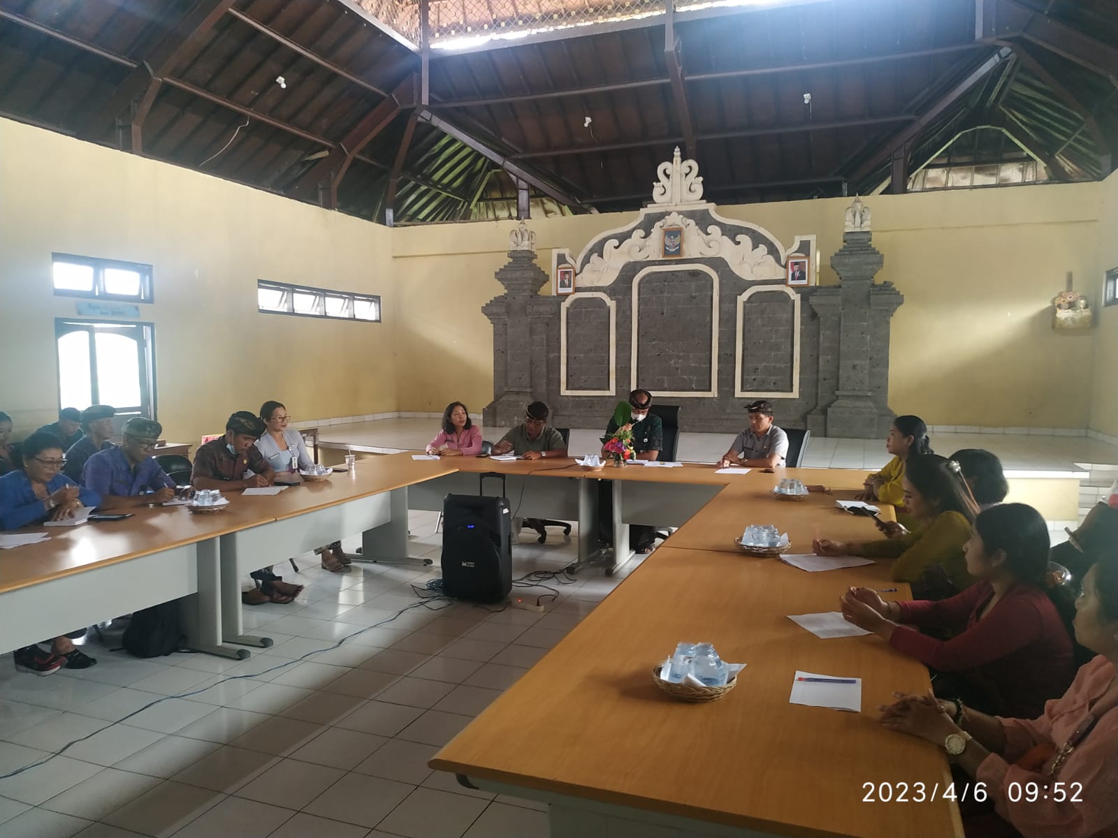 Mengikuti Pembinaan Kearsipan di Disarpus.