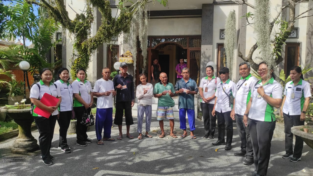 MONITORING PEMBAGIAN BLT DANA DESA