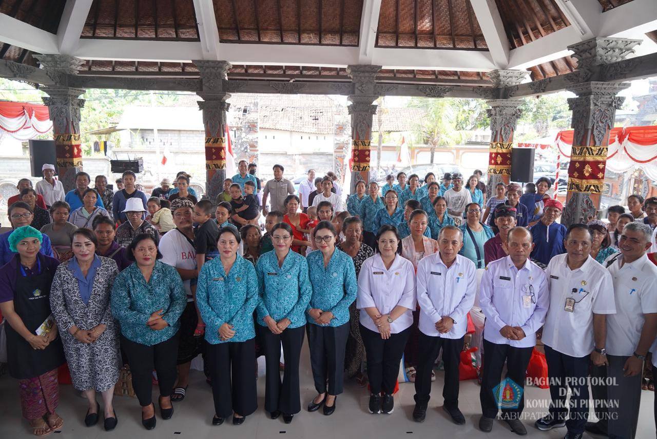 Aksi Sosial “Menyapa dan Berbagi” TP PKK Provinsi Bali