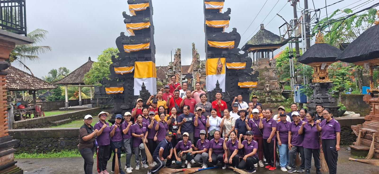 BERGERAK BERSAMA MENJAGA LINGKUNGAN